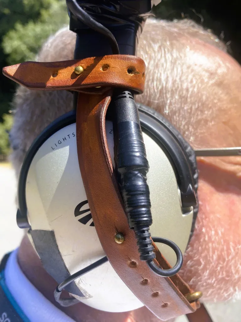 Maintien casque voltige.webp