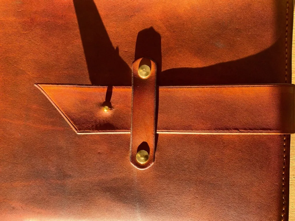 Protège-Carnet de Vol pilote en Cuir - artisanal